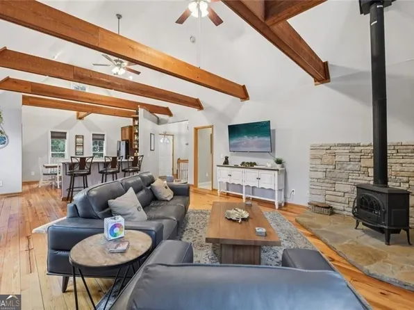 5382 Pine Forest Rd, Gainesville, GA 30504