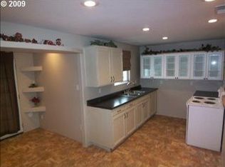 709 Goucher St, Amity, OR 97101