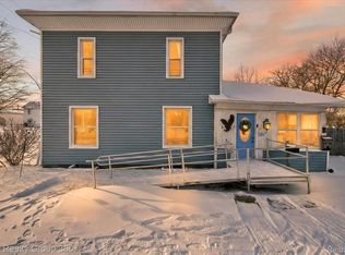 121 Livingston St, Howell, MI 48843