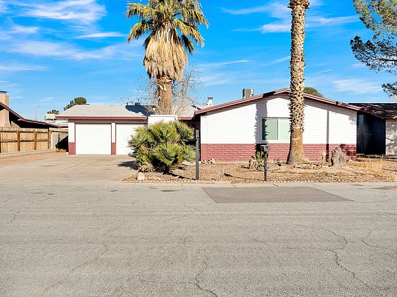 2nd image of 1950 Camelot Dr #1