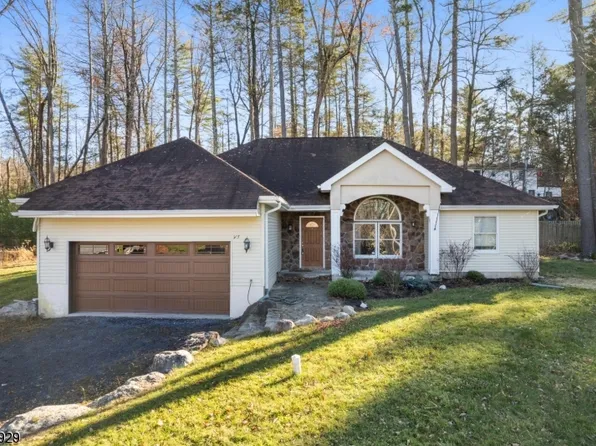 115 Hemlock Hill, Montague Twp., NJ 07827