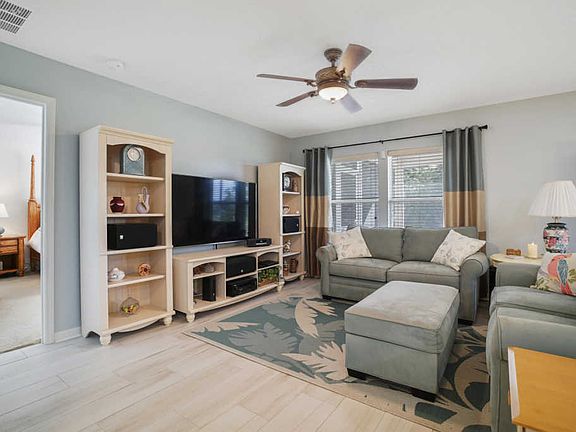 3rd image of 7447 Westland Oaks Dr
