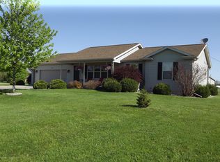 1922 Lawrence Hwy, Charlotte, MI 48813