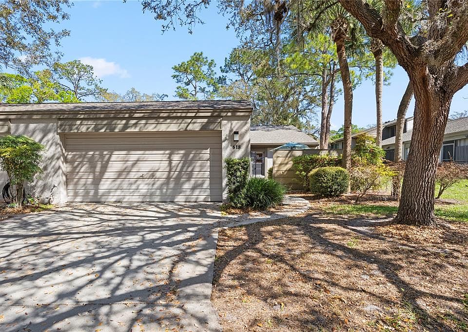 1st image of 618 WOODRIDGE DRIVE