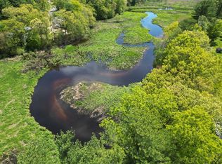 40 Dufresne Dr, Tewksbury, MA 01876