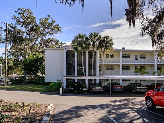2nd image of 821 De Leon Ct #201