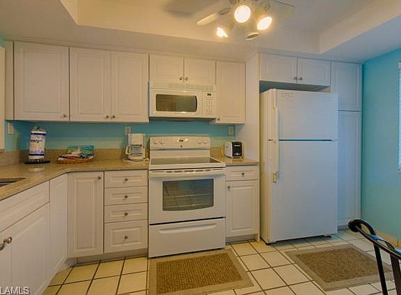 2nd image of 979 E Gulf Dr #D412