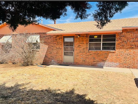 3rd image of 212 N Indio Ave