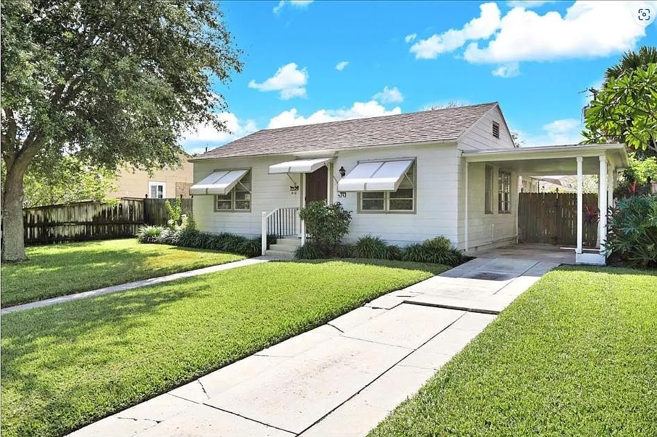 1st image of 812 Summit Blvd