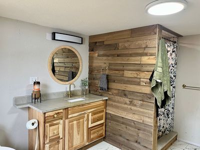 311 Leisure Dr, Houghton Lake, MI, 48629