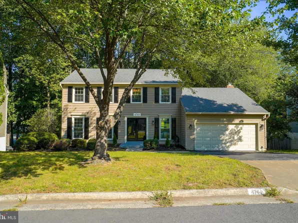 4744 Hickory Nut Pl, Dumfries, VA 22025