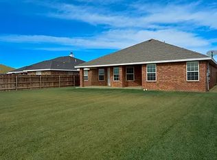 2417 Cobblestone Cir, Clovis, NM 88101