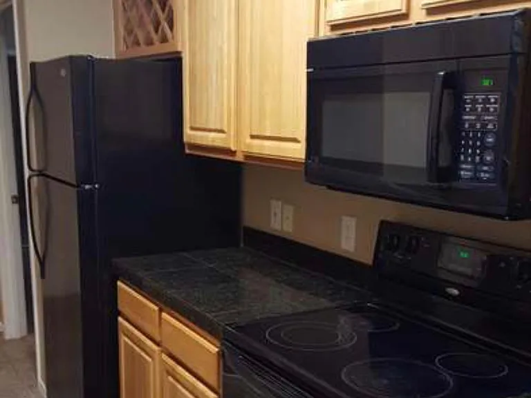 2929 W Yorkshire Dr #1086 — Photo 2