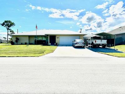 492 SE Wallace Terrace, Port Saint Lucie, FL, 34983