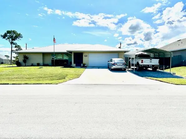 492 SE Wallace Terrace, Port St Lucie, FL 34983