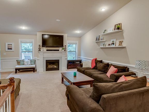 3rd image of 5142 Mistycreek Dr