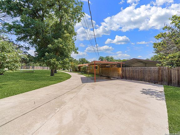 3rd image of 270 E Skyview Dr