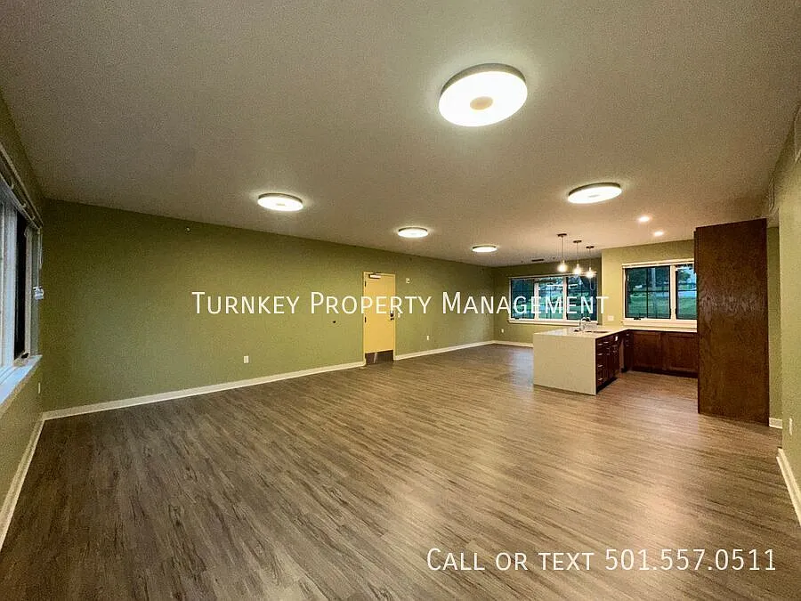 3223 Kavanaugh Blvd Unit 1D — Photo 4