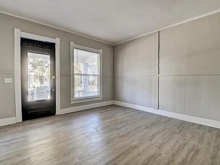 1309 Wright St — Photo 5