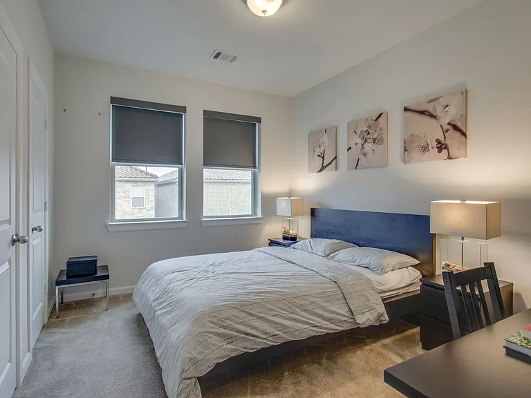 6638 Deleon St — Photo 15