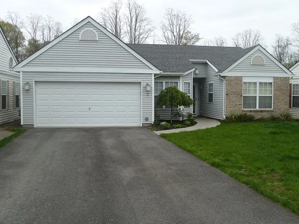 3 Pheasant Trl, Coram, NY 11727