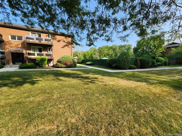 25 Tanager Rd APT 2504
