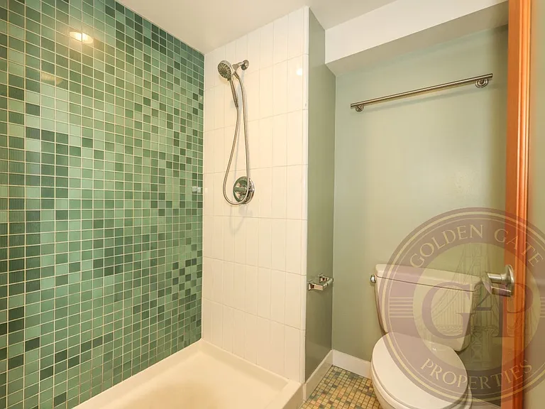 200 Townsend St #1 — Photo 26