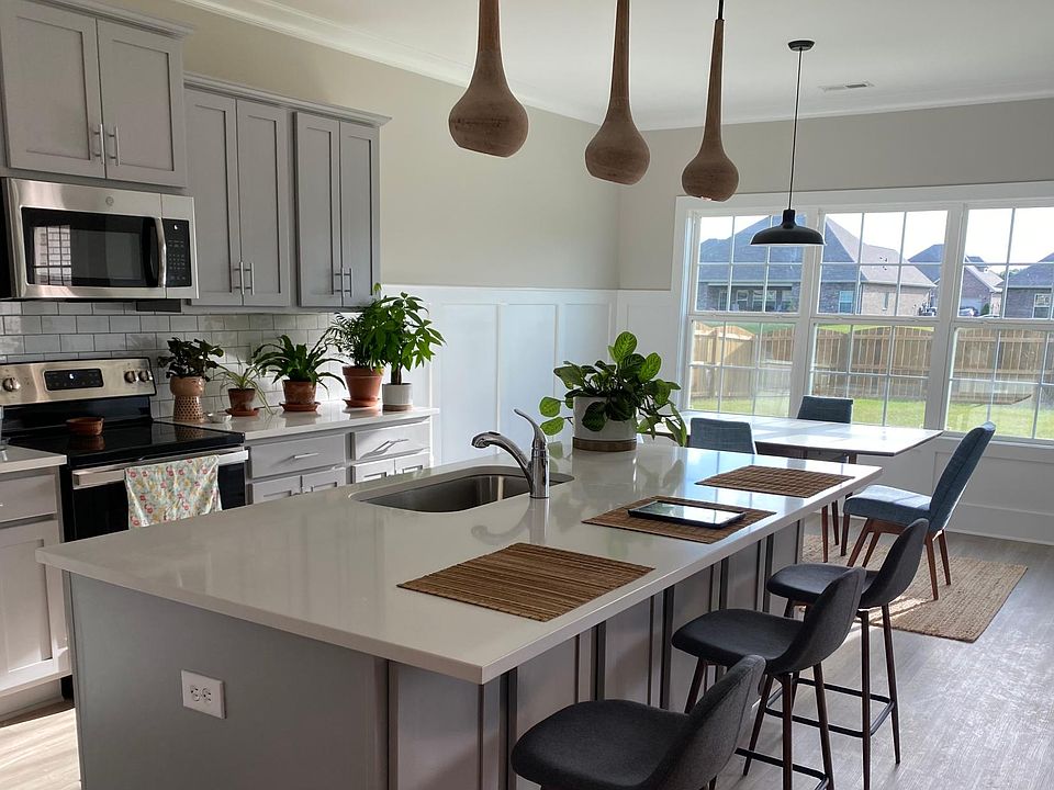 1st image of 120 Cove Brook Dr