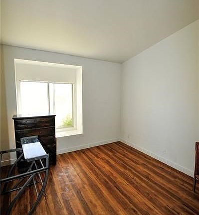 4th image of 7201 Indian Creek Ln Unit 101
