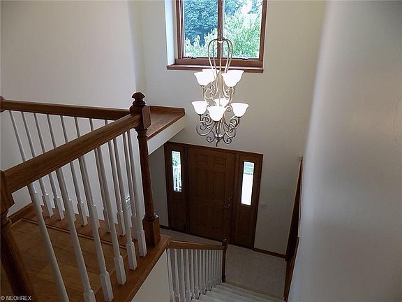 4th image of 335 Ravenglass Blvd