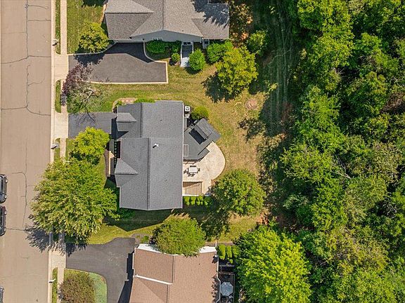 5th image of 7490 Admiral Nelson Dr