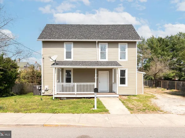 235 W 10th St, Laurel, DE 19956