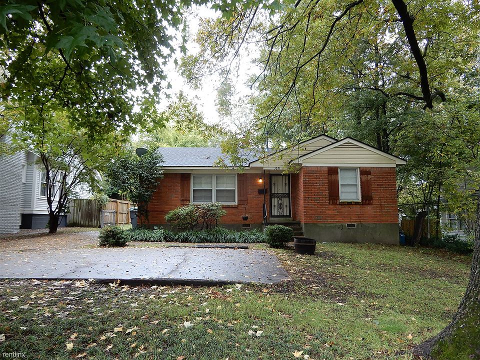 3671 Spottswood Ave