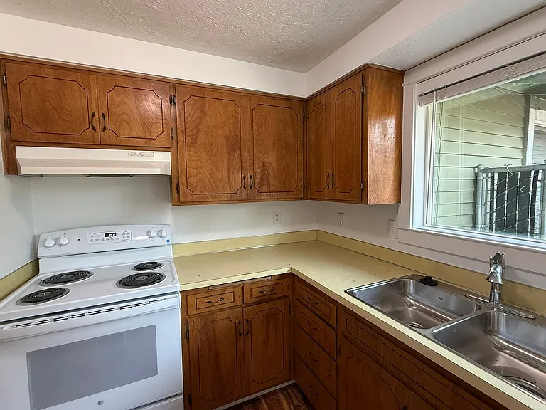 595 Mar Loop — Photo 6
