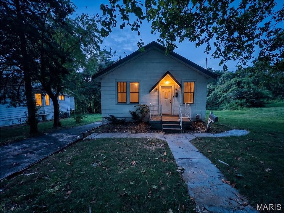 1st image of 423 Fork Dr