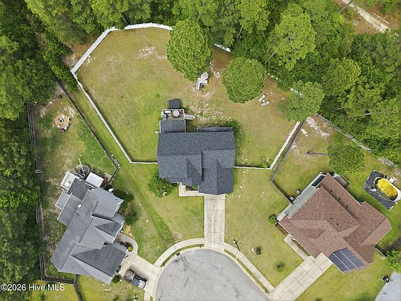 4th image of 174 Revere Way