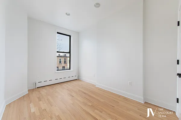 Sold by Compass | media 6