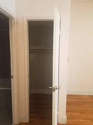 Rented by Space Link Realty | media 10