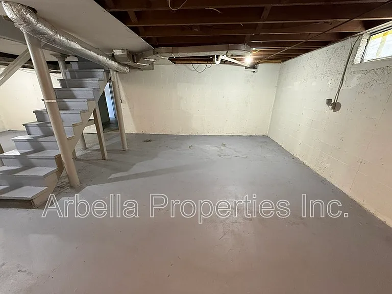1437 Valley St — Photo 21