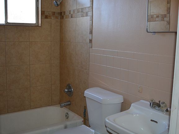 5th image of 1028 Patton Blvd