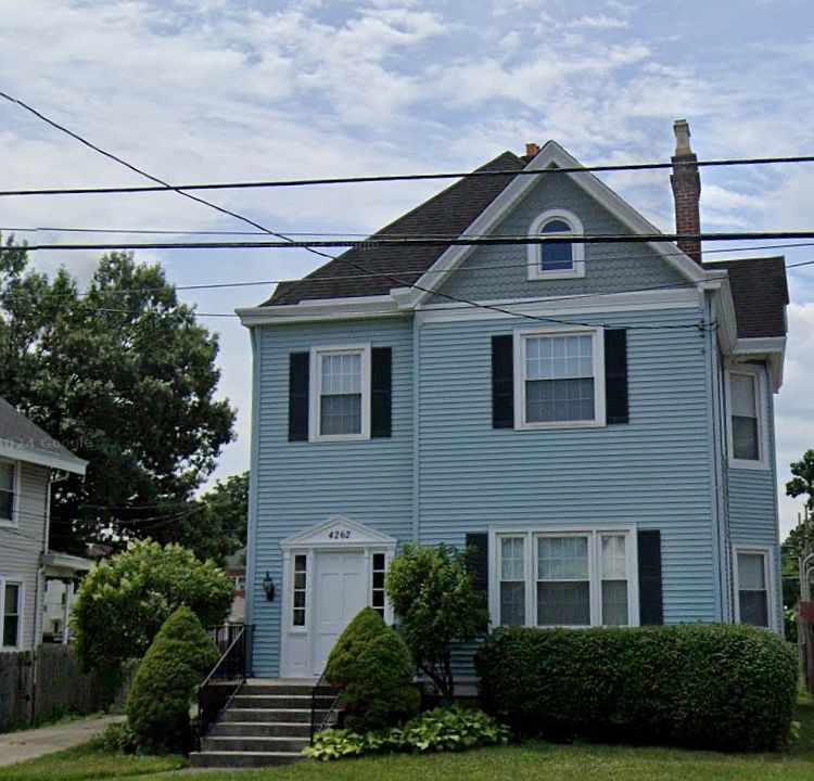 1st image of 4262 Ashland Ave APT 1