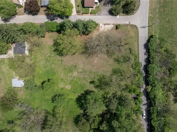 4406 Orchard Rd, Saint Joseph, MO 64505