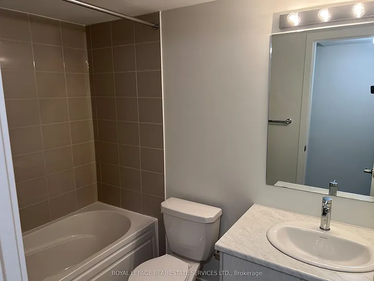 3550 Colonial Dr #27 — Photo 10