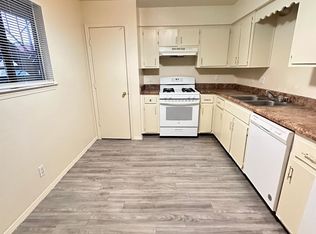 85 Darlene Rd SE UNIT A, Rio Rancho, NM 87124