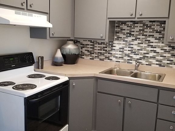 5th image of 1614 Rainier Dr APT 12