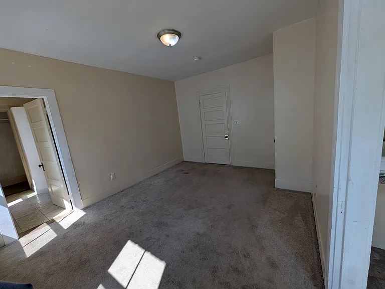 148 Main St #4 — Photo 7