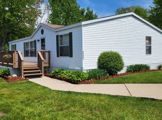 40684 Heath Ct #736, Sterling Heights, MI 48310