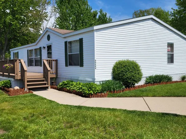40684 Heath Ct #736, Sterling Heights, MI 48310