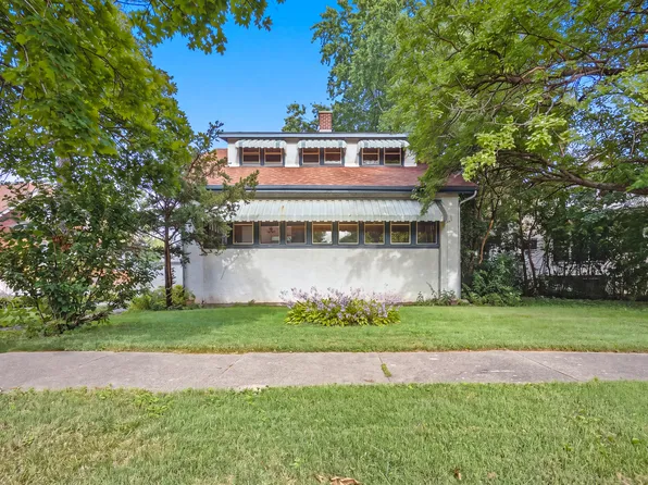277 Nuttall Rd, Riverside, IL 60546
