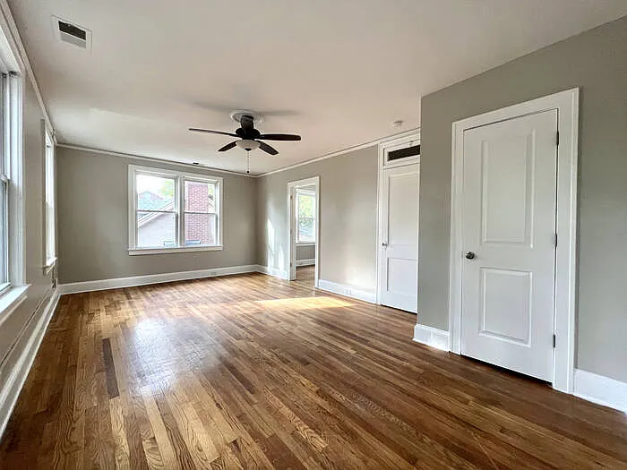 319 Howard St — Photo 12